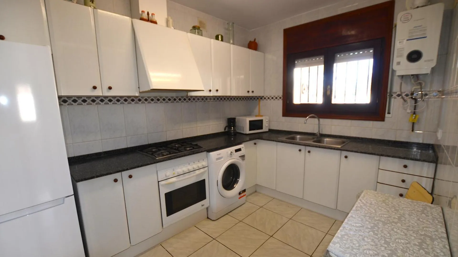 Villa Fernando 12 Personas 8Km Lloret De Mar Girona